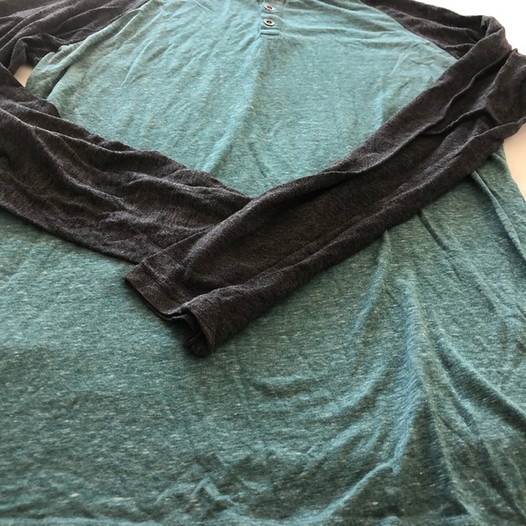 men’s long sleeve tee - Picture 2 of 4